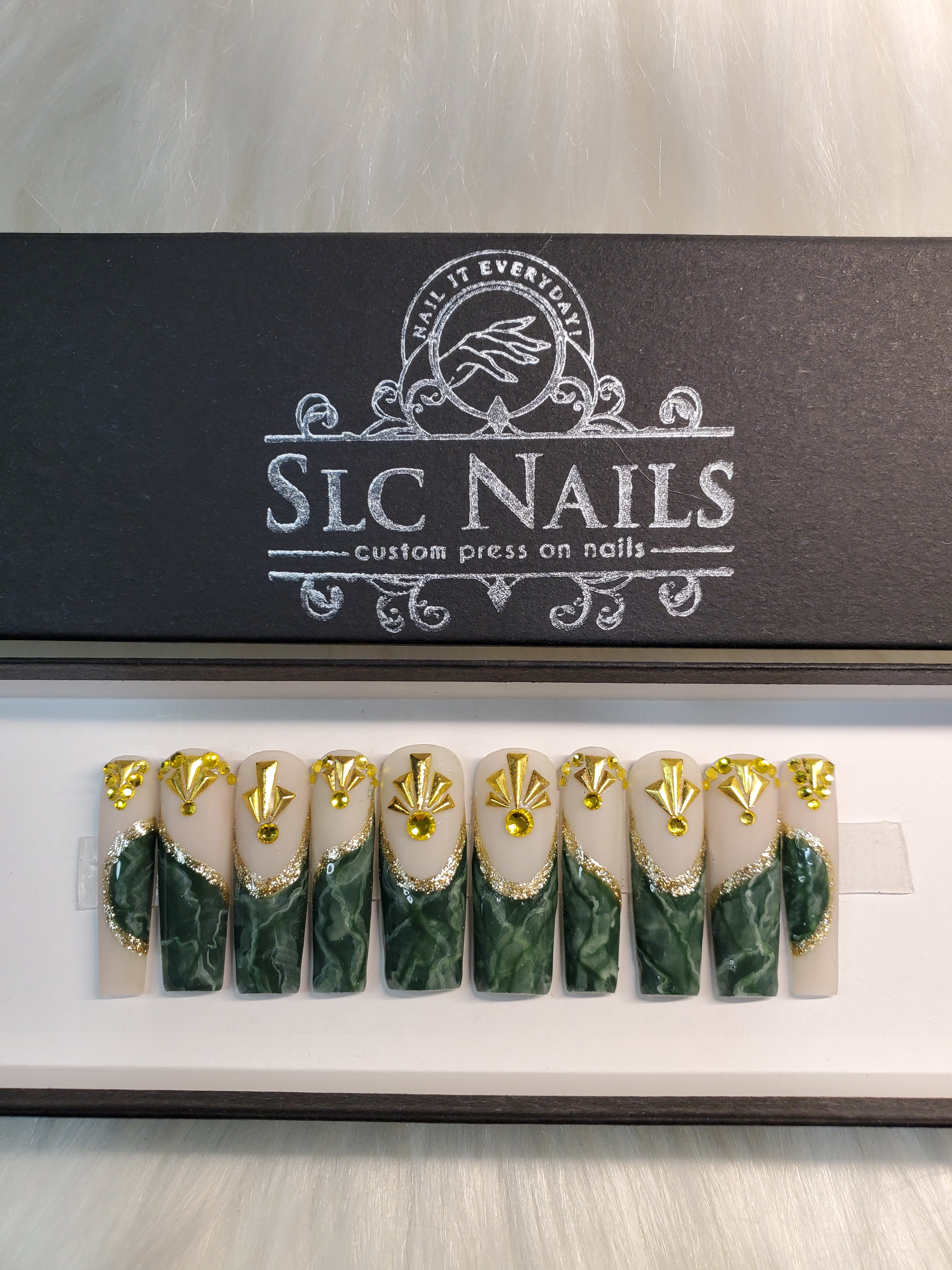 Emerald Marble Glitz