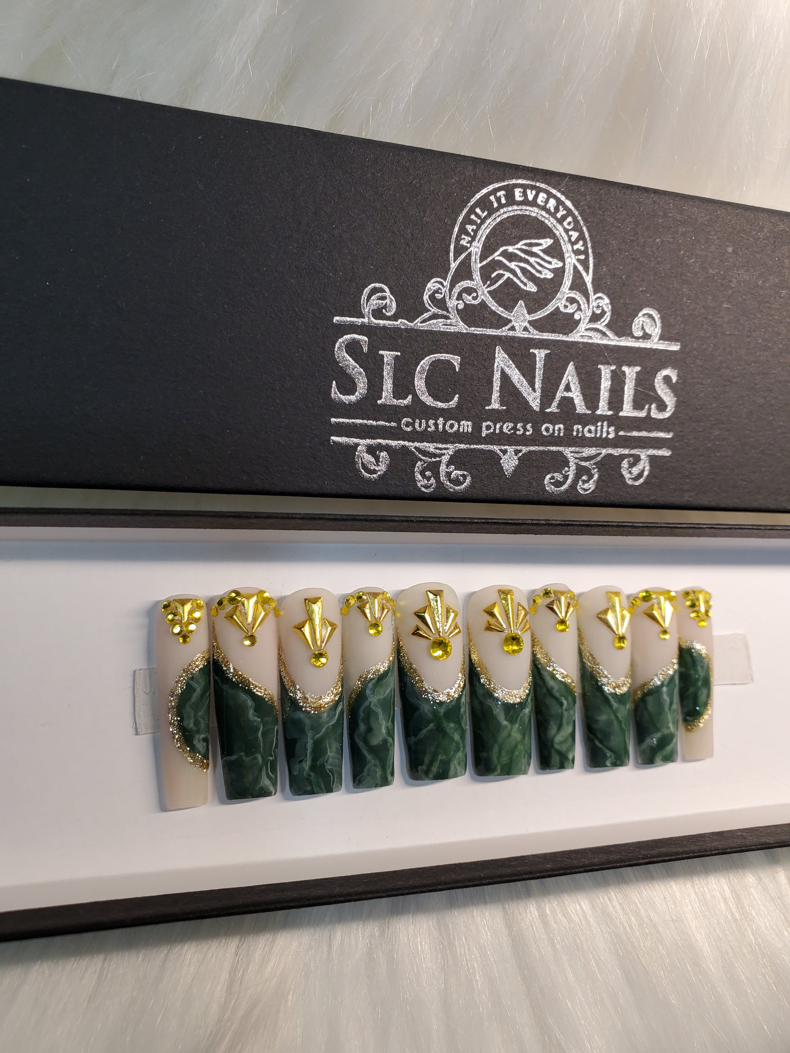 Emerald Marble Glitz